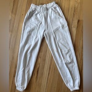 ALO Yoga Accolade Sweatpant